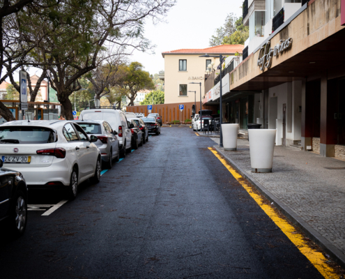 Obras de requalificação do estacionamento da Av.Infante