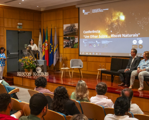 Conferência “Um olhar sobre…riscos naturais”