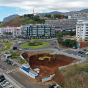 Construção de 33 fogos na Nazaré