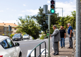 Semáforos no cruzamento do Caminho das Virtudes, Avenida D. Teodoro Faria e Avenida Sá Carneiro
