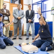 Funchal entrega Desfibrilhador Automático Externo à Escola Dr. Brasão de Castro